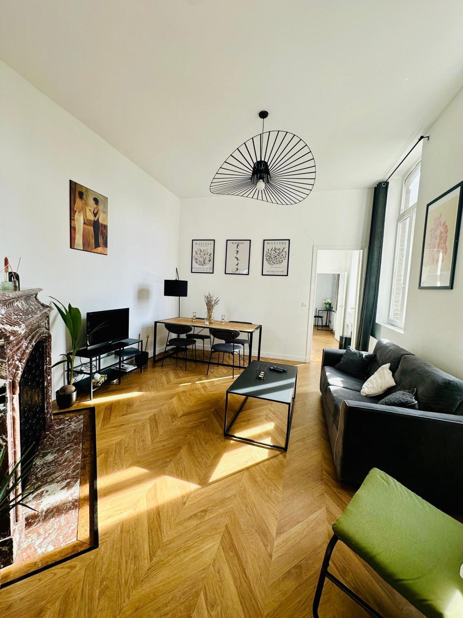 Spacieux Appt Haussmannien Parking Prive Amiens Extérieur photo